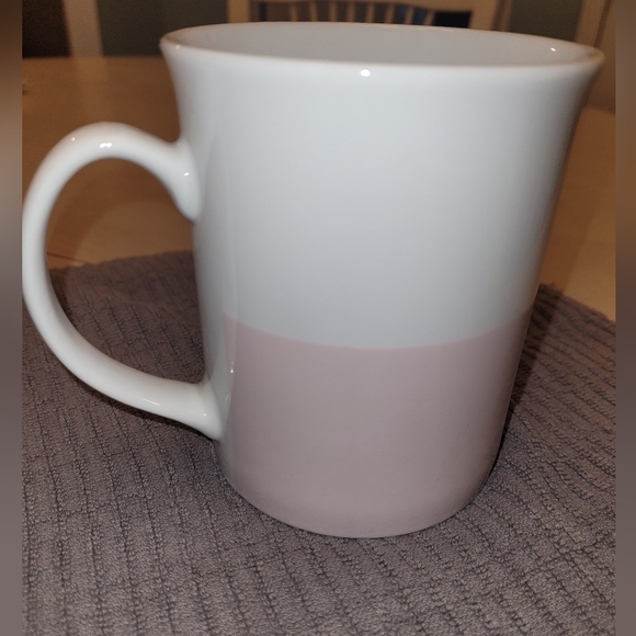 "I wake up for makeup" coffee cup - Picture 3 of 5